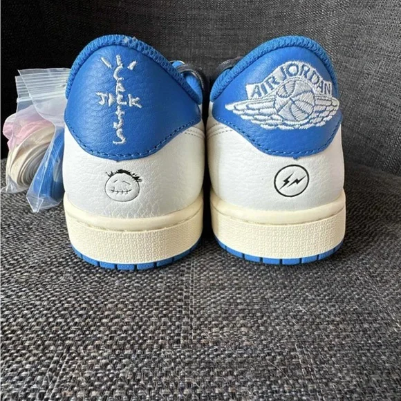 Jordan 1 Retro Low OG SP Fragment x Travis Scott (Sail/blue) - Picture 3 of 13